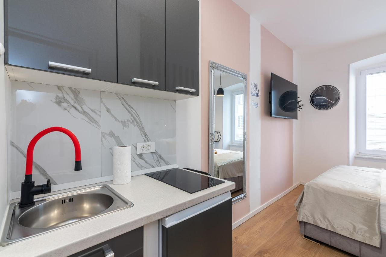 Apartments & Rooms Six Ριέκα Εξωτερικό φωτογραφία